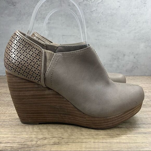 Dr. Scholls “Harlow” Wedge~Pewter~Ankle Bootie Slip On~Women's~Size 7.5W - Picture 2 of 9